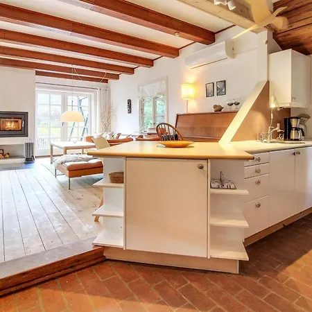 Risto - 2-3km From The Sea By Interhome *