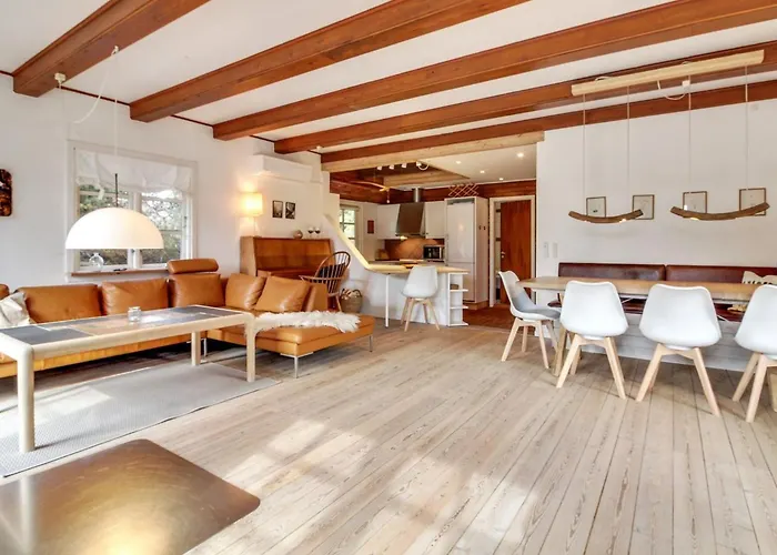 Risto - 2-3km From The Sea By Interhome *